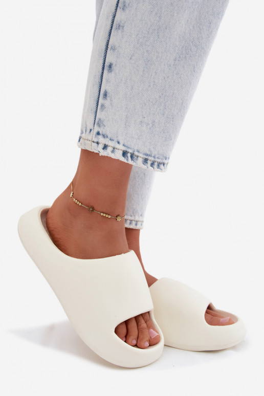 Pantoufles légères Pantoufles pour femmes couleur ivoire Poppelle
