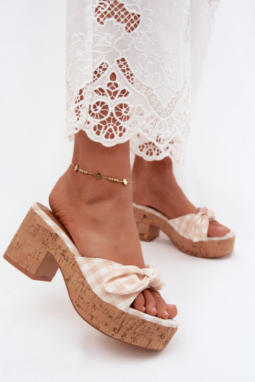 Chaussons pour femmes avec talons et motifs à carreaux en couleur sable Turignella 2