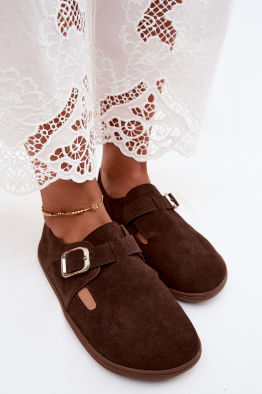 Dameschoenen met gespen van faux suede in chocolade kleur Sombellia