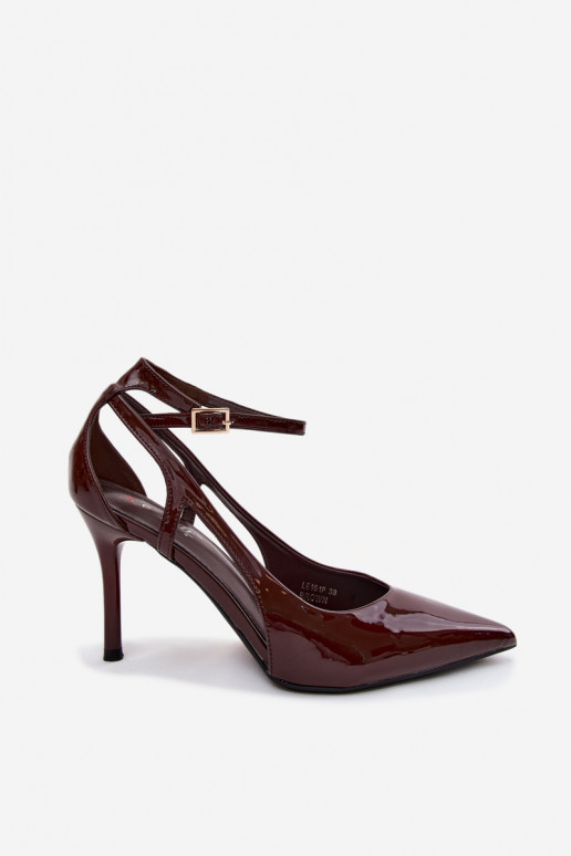 Escarpins avec effet laqué en simili cuir CzekoladoĮe Fionnel