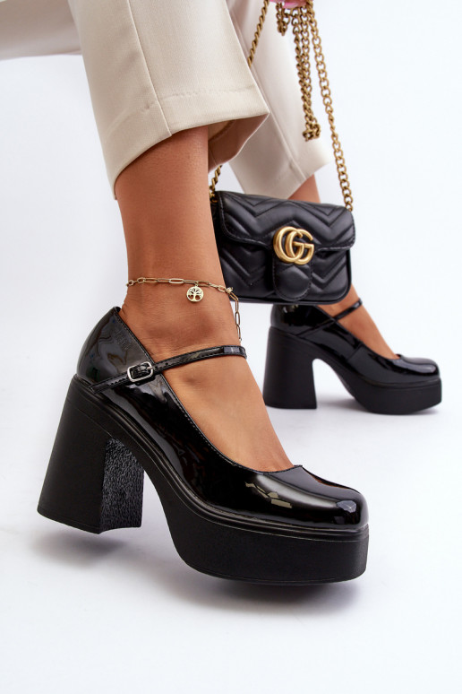 Dames zwarte schoenen met glanzend effect en platform Big Star NN274004