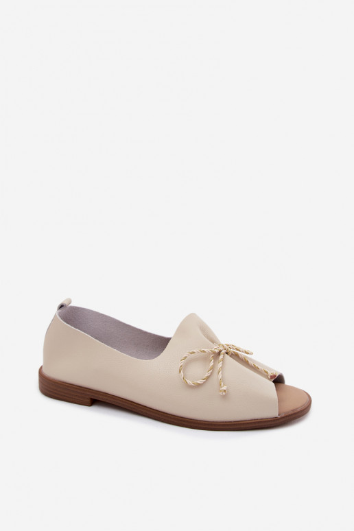 Beige dames sandalen met decoratieve veters en glanzende afwerking van faux leather Coltrania