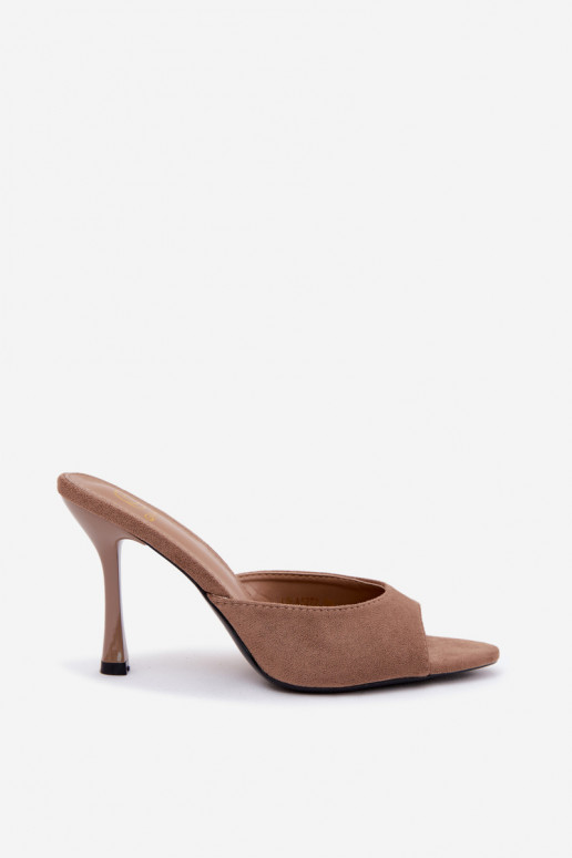 Pantoletten mit dünnen Absätzen aus Kunstveloursleder in Khaki Cherryssa
