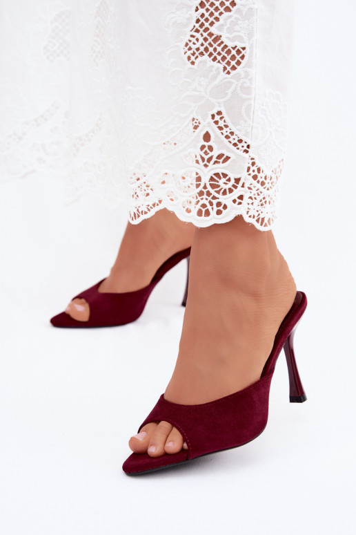 Slippers met dunne hakken van faux suede in bordeaux Cherryssa