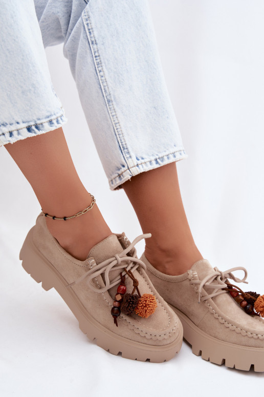 Schoenen met mooie details van faux suede in zand Melonia