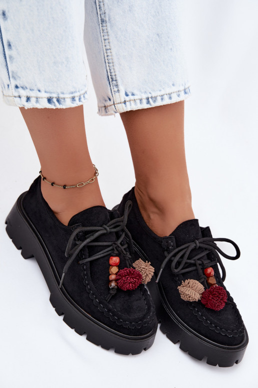 Chaussures avec de beaux détails en daim synthétique noir Melonia