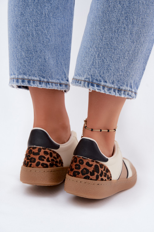 Sneakers van faux leather in zand Corelle