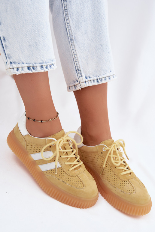 Gelbe Plattform-Sneaker aus Kunstveloursleder Coralia