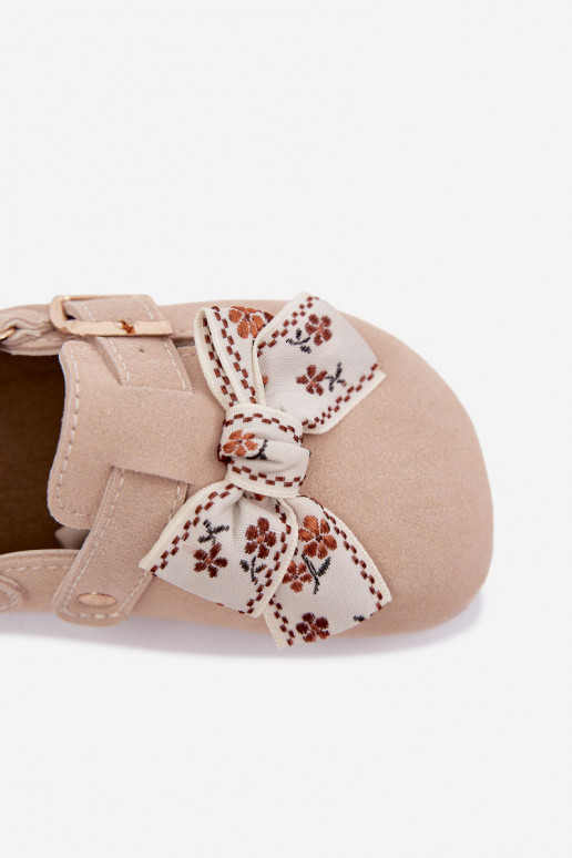 Kinderclogs Sandalen mit Schleifen in sandfarbener Farbe Rosella