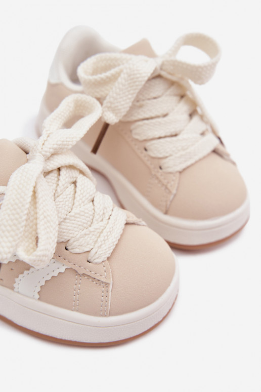 Kindersneakers met klittenband sluitingen van faux leather in zandkleur Zoya