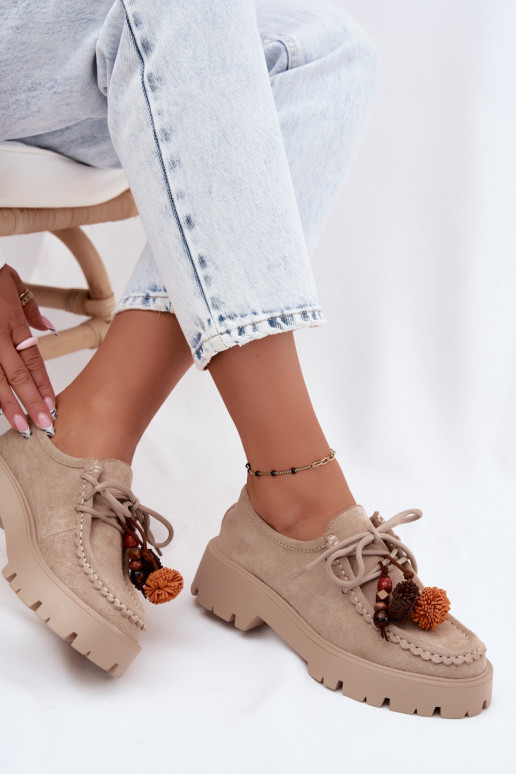 Schoenen met mooie details van faux suede in zand Melonia