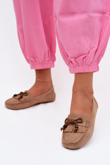 Dames platte loafers met strikken en kwastiki van faux suede zandkleur Bluebell 2