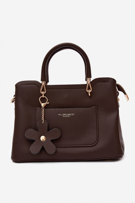 Handtasche mit Kunstleder-Schlüsselanhänger mit Blumenmotiven in Schokoladenfarbe Noomi