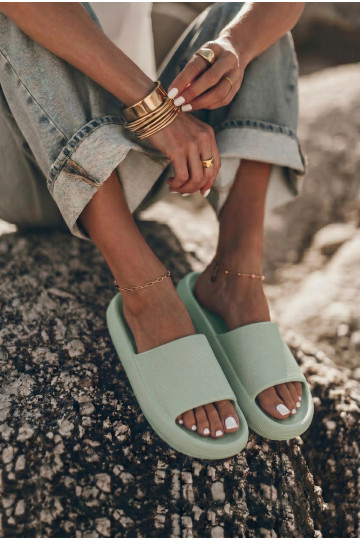 Chaussons légers en mousse pour femmes sur semelle épaisse menthe Querceria