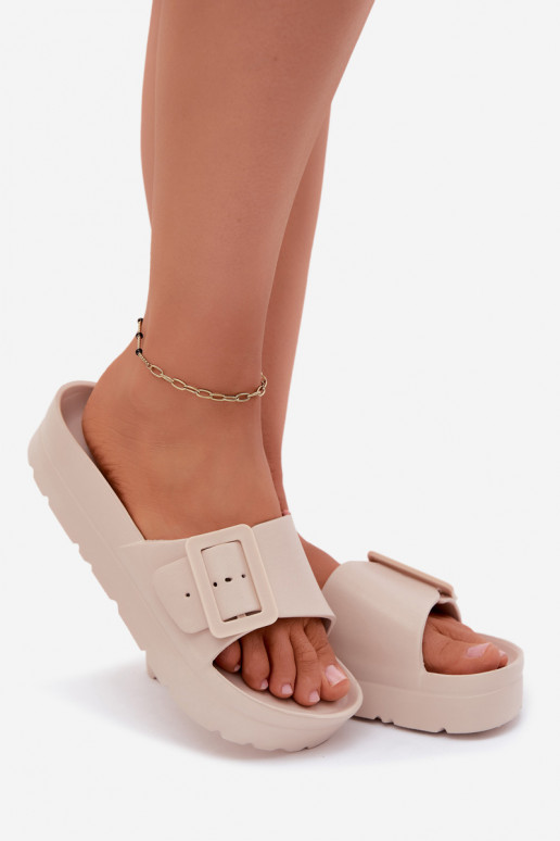 Beige dames slippers met platform en gespen Caramel