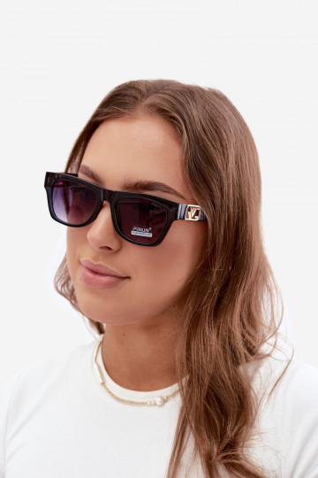 Lunettes de soleil pour femmes avec filtre UV en couleur bleu foncé