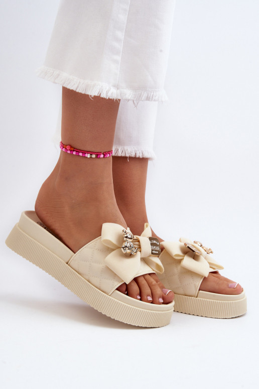 Chaussons beiges pour femmes avec des nœuds et des ours en peluche Katterina