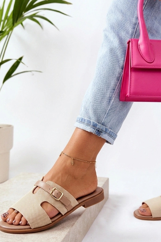 Sandfarbene elegante Damenclogs mit Ausschnitten Tabitha