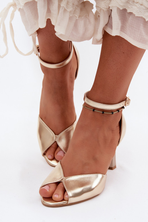 Sandales dorées pour femmes à petit talon Zazoo 1120