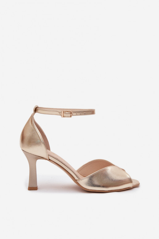 Goldene Damen Sandalen auf kleinem Absatz Zazoo 1120