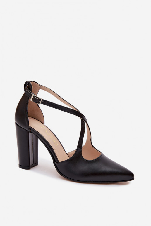 Chaussures noires à talons et brides Zazoo 1053