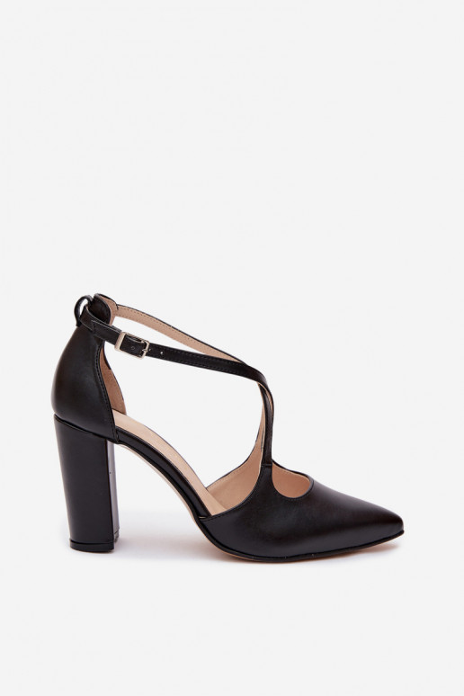 Chaussures noires à talons et brides Zazoo 1053