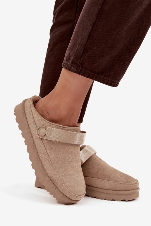 Dames warme slippers met bont aan de binnenkant op platform in zandkleur Azida