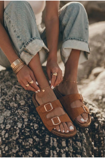 Chaussons pour femmes bruns avec boucles Brigid 2
