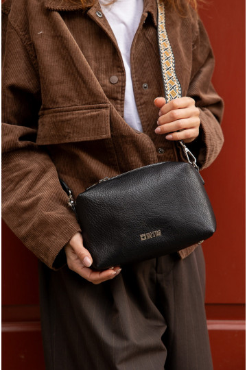 Schwarze kleine Handtasche mit verzierten Griffen Big Star OO574091