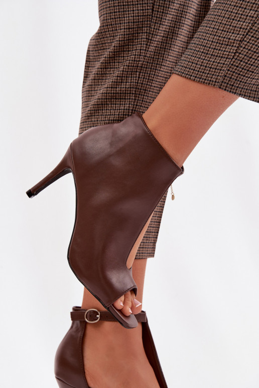 Sandales pour femmes avec talons fins en chocolat Helira