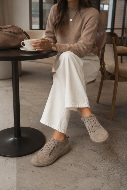 Dames schoenen in zand faux suede Brindle