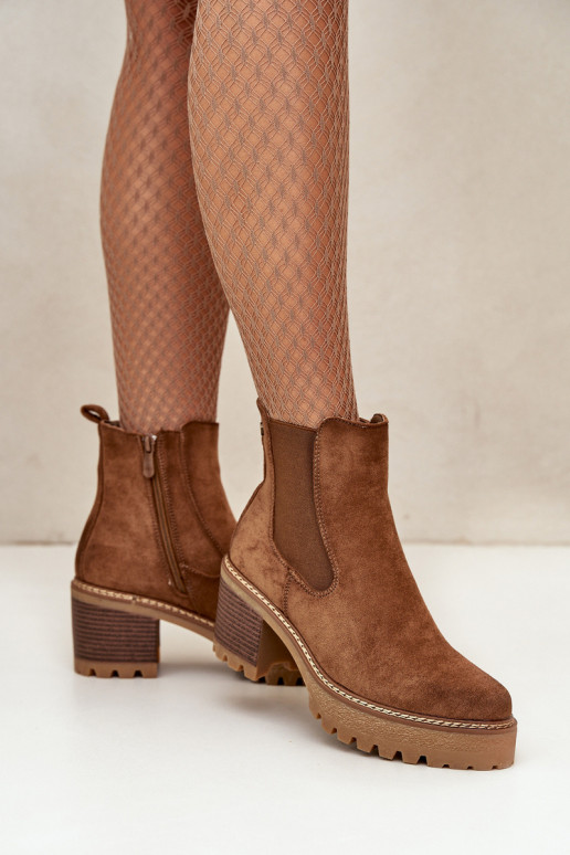 Dames geïsoleerde enkellaarsjes van faux suede in bruine kleur Irissinae