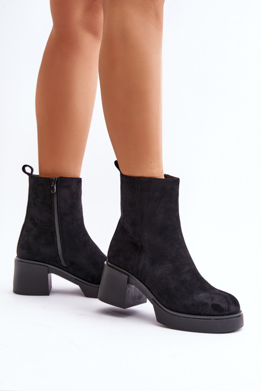 Dames warme enkellaarsjes van faux suede in zwarte kleur Meriluna
