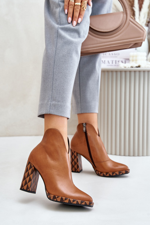 Bottines en cuir marron avec talons Laura Messi 2836