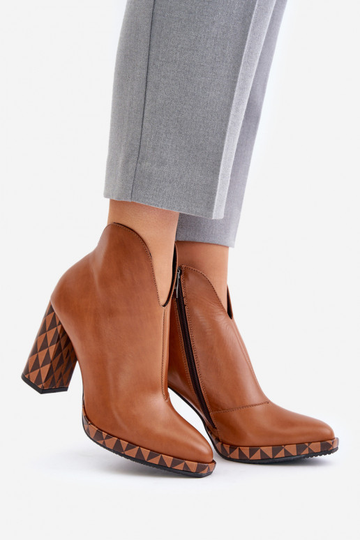 Bottines en cuir marron avec talons Laura Messi 2836