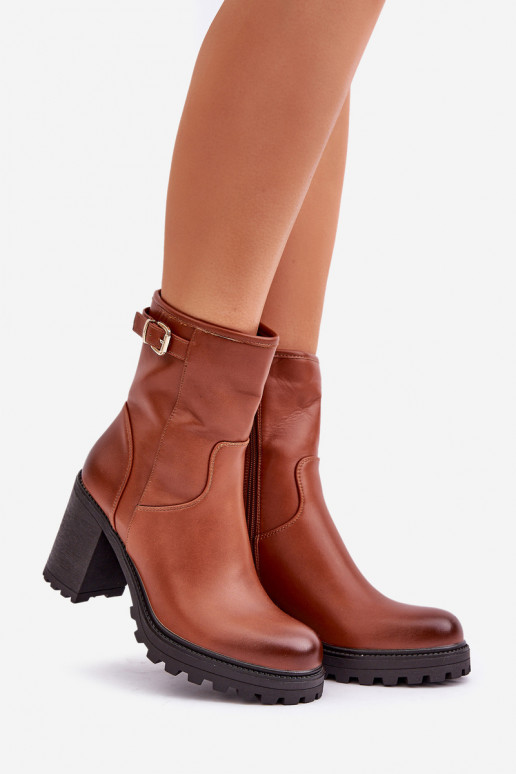 Braune isolierte Stiefeletten mit Absätzen und Schnallen Selavia
