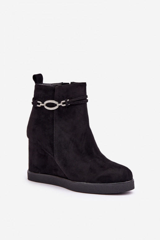 Schwarze Stiefeletten mit Plattform und verzierten Absätzen Kaiviana