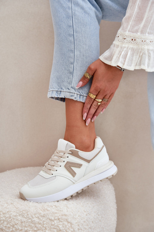 Dames sneakers van zandkleurig faux leather Berieta