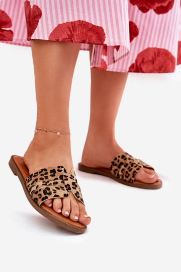 Chaussons pour femmes avec talons larges, découpes et imprimé léopard en brun Teterre