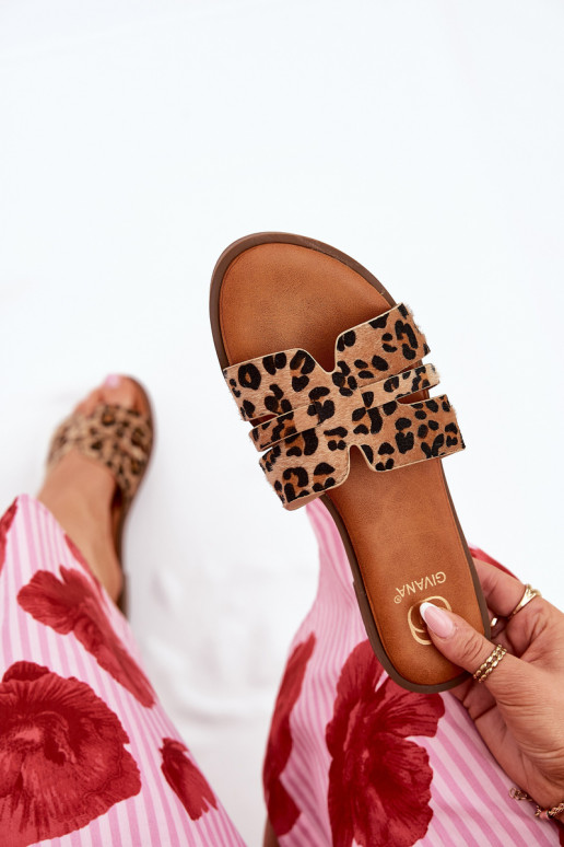 Chaussons pour femmes avec talons larges, découpes et imprimé léopard en brun Teterre