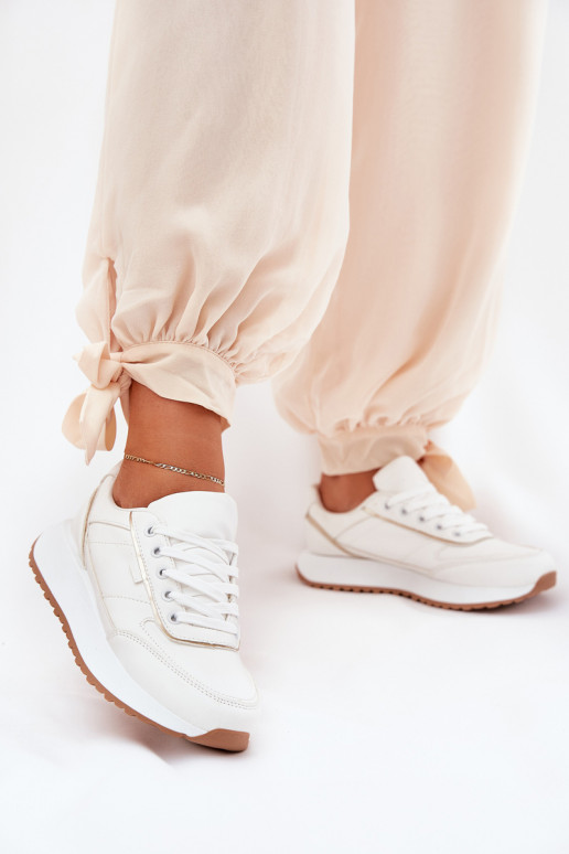 Baskets pour femmes avec plateforme en blanc Nevliese