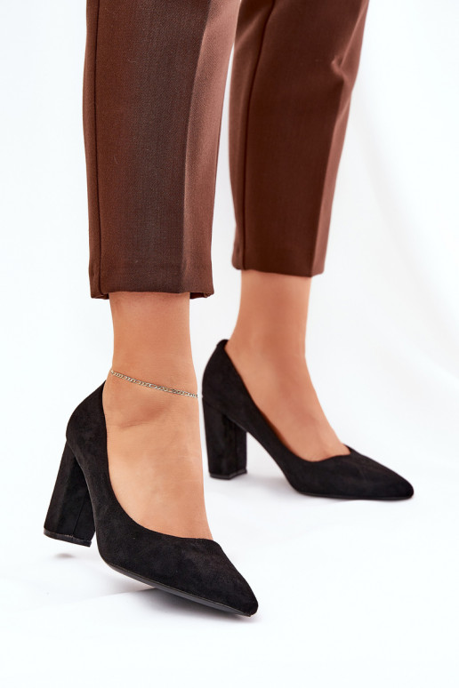 faux suede schoenen met hakken in zwart Ellinoria