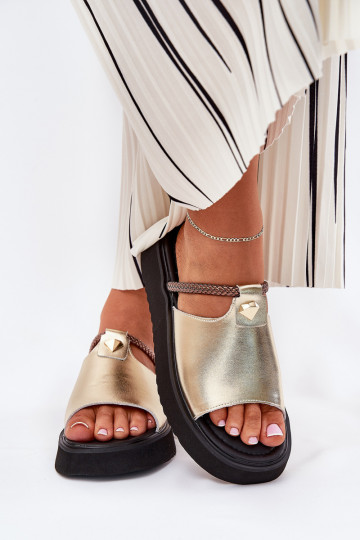 leren slippers voor dames met platform en versierde hakken in goud D&A MK51-475 2