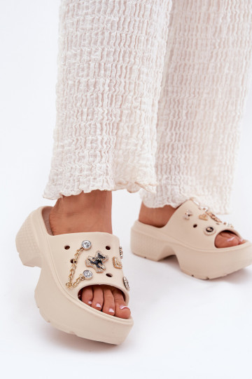 Leichte Damen-Platformsandalen mit goldenen Details und Clips in Sandfarbe Ivoriel 2