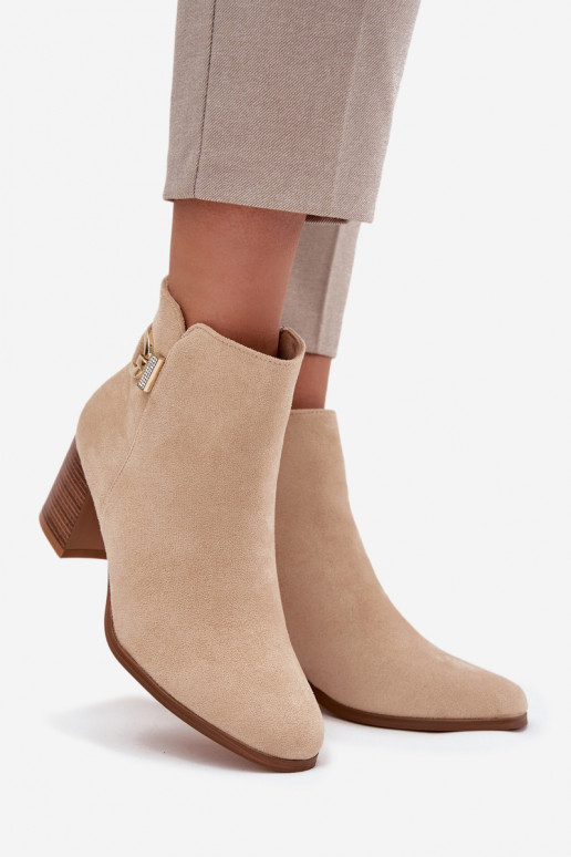 Wärmende Stiefeletten mit goldenen Details in Sandfarbe Renora