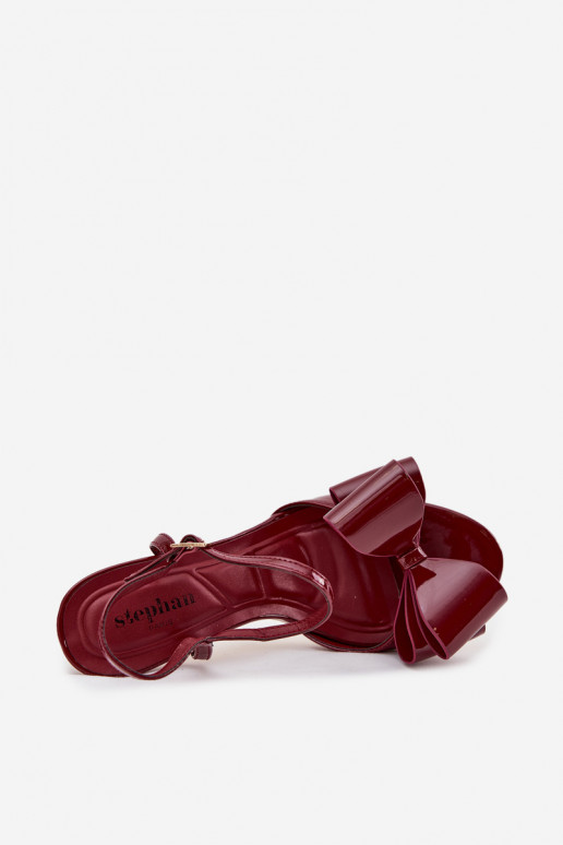Sandales bordeaux avec effet verni, talons fins et rubans Noliva