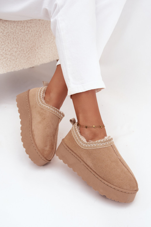 Bottes de neige basses couleur sable avec fleurs brodées et plateforme Taliah