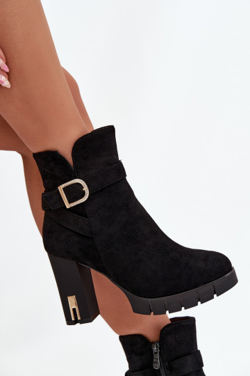 Bottines pour femmes chaudes avec boucles, noires Nolivira