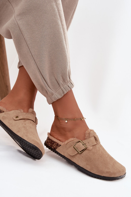 Beige warme damesklompen met bont aan de binnenkant en gespen Sylisse