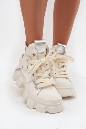 Bottines sportives isolées blanches GOE SS2N4055 2